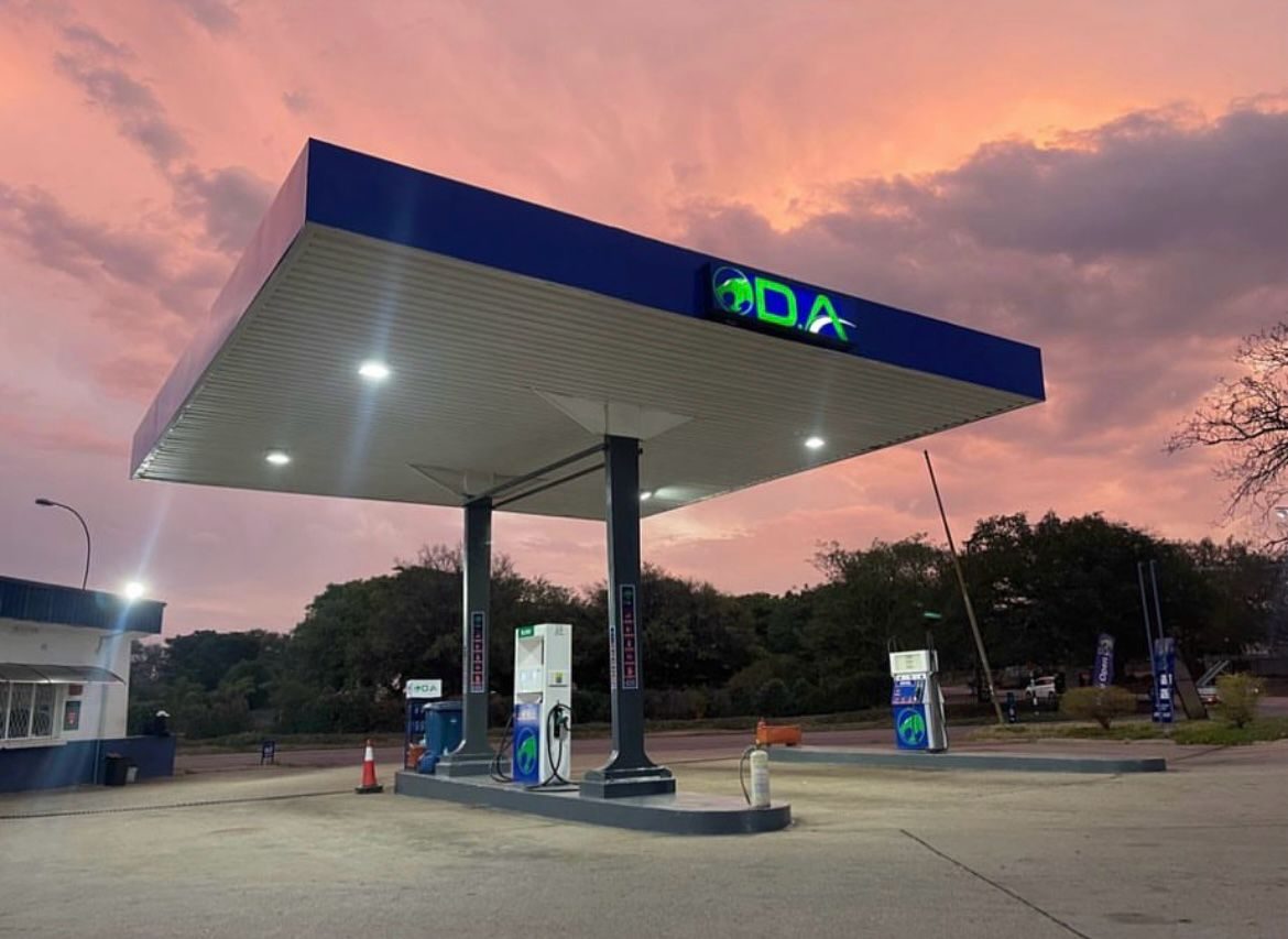 DA Motors forecourt